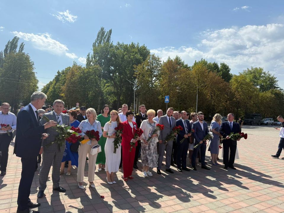 Наталия Пащенко: Сегодня, в день 90-летия Стахановского движения, мы отдаем дань памяти и глубокого уважения великому трудовому подвигу Алексея Стаханова Наталия Пащенко: Сегодня, в день 90-летия Стахановского движения, мы отдаем дань памяти и глубокого уважения великому трудовому подвигу Алексея Стаханова