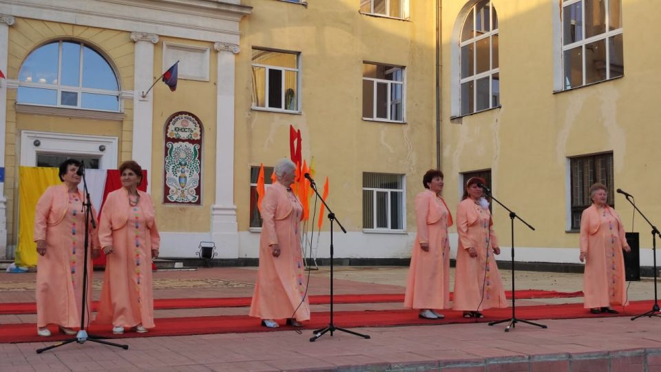 Каждый год в конце августа в нашей стране отмечается День шахтера — праздник, который символизирует труд и мужество людей, посвятивших свою жизнь добыче угля и обеспечению энергетической безопасности страны Каждый год в конце августа в нашей стране отмечается День шахтера — праздник, который символизирует труд и мужество людей, посвятивших свою жизнь добыче угля и обеспечению энергетической безопасности страны