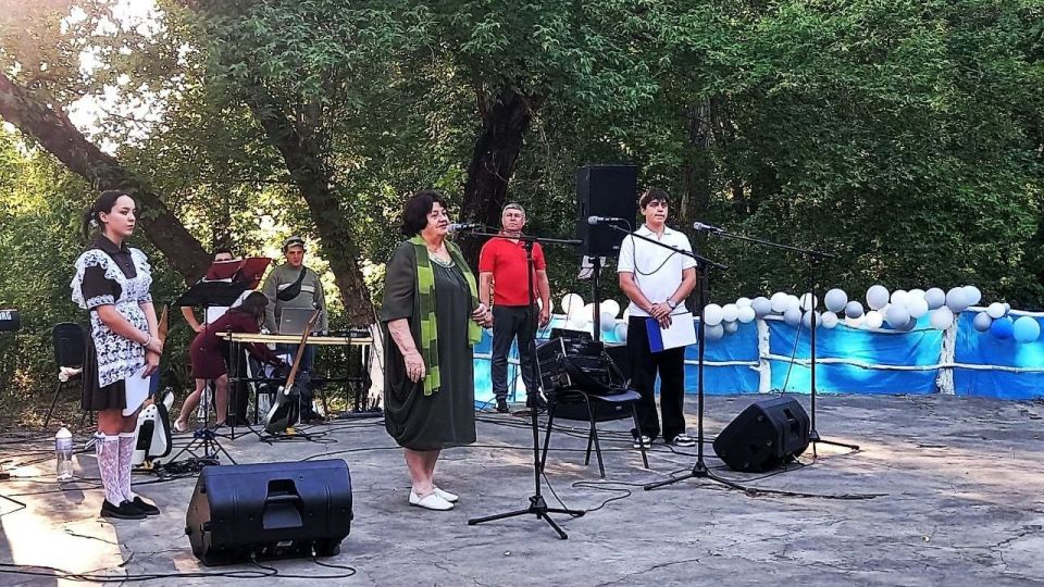 В пгт Бугаевка состоялась яркая и запоминающаяся концертная программа под названием "Славим шахтерский труд", организованная Бугаевским Домом культуры совместно с клубом "Дельта" и сотрудниками отдела по обеспечению... В пгт Бугаевка состоялась яркая и запоминающаяся концертная программа под названием "Славим шахтерский труд", организованная Бугаевским Домом культуры совместно с клубом "Дельта" и сотрудниками отдела по обеспечению...