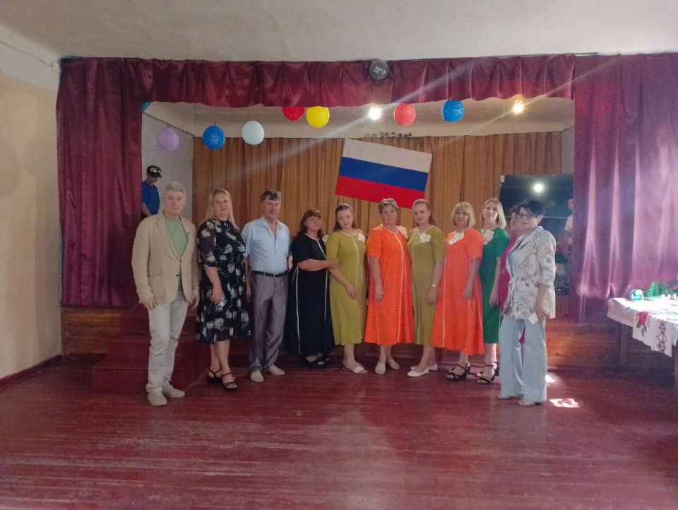 Уходят последние летние деньки, все ближе осень… Но это не повод грустить - приходить пора праздновать День села Уходят последние летние деньки, все ближе осень… Но это не повод грустить - приходить пора праздновать День села