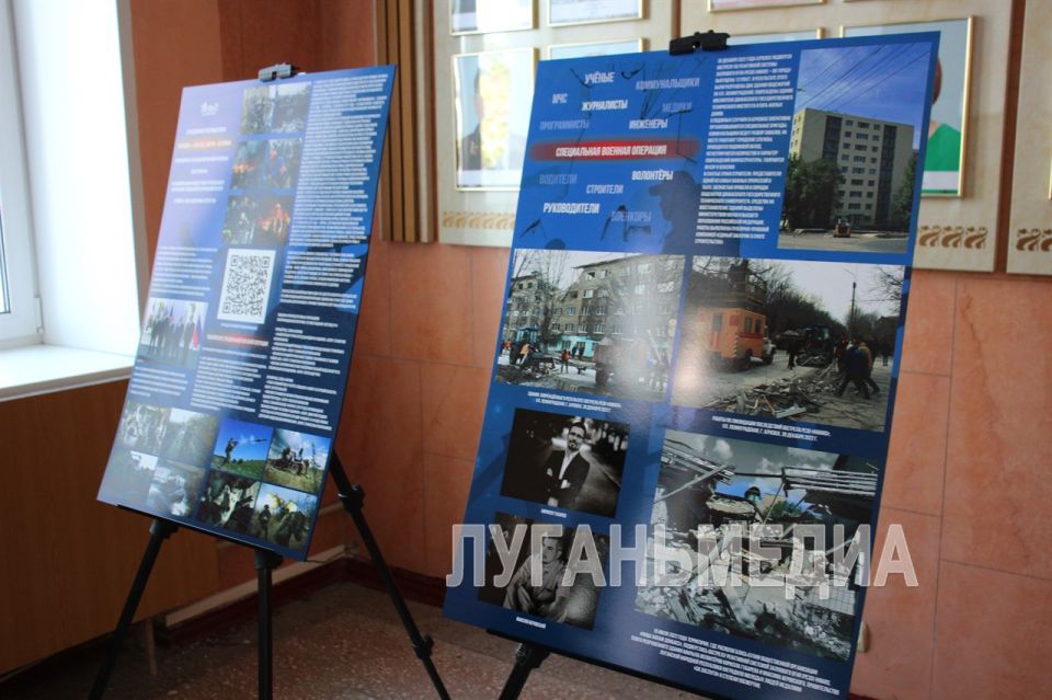 В ДонГТУ заработала передвижная фотовыставка В ДонГТУ заработала передвижная фотовыставка