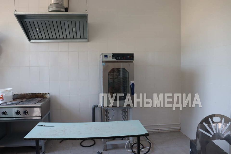 Ученики Свердловской СШ № 2 встретили День знаний в обновленном учреждении Ученики Свердловской СШ № 2 встретили День знаний в обновленном учреждении