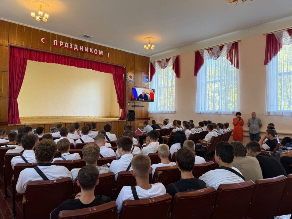 Сегодня состоялось мероприятие, посвящённое Дню Знаний и началу нового учебного года Сегодня состоялось мероприятие, посвящённое Дню Знаний и началу нового учебного года