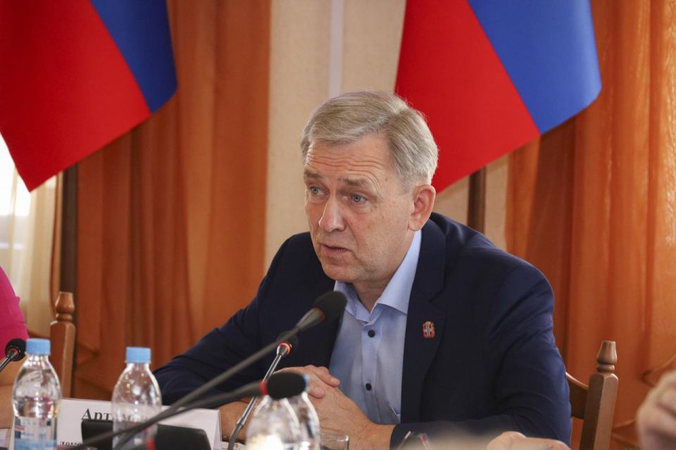 В Луганске обсудили особенности развития социального предпринимательства в республике В Луганске обсудили особенности развития социального предпринимательства в республике