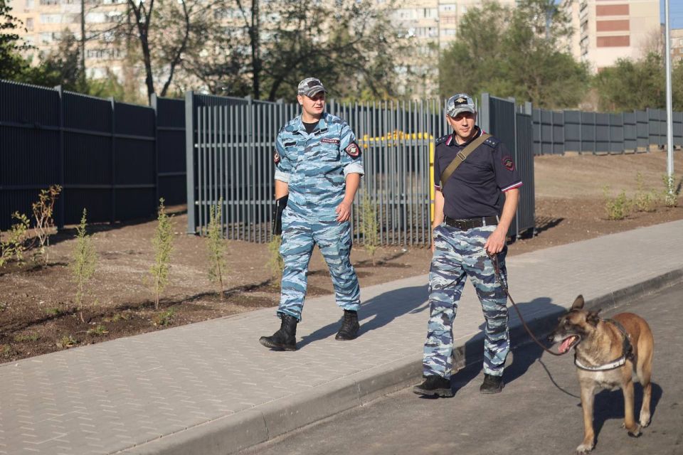 Сотрудники республиканского МВД обеспечили безопасность граждан во время проведения Дня знаний Сотрудники республиканского МВД обеспечили безопасность граждан во время проведения Дня знаний
