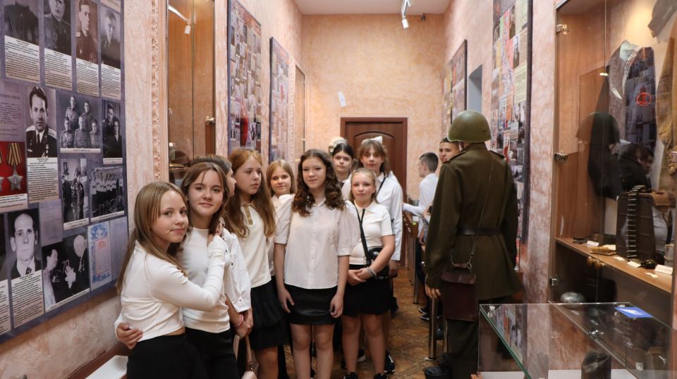 «1 сентября – День знаний. День мира» «1 сентября – День знаний. День мира»