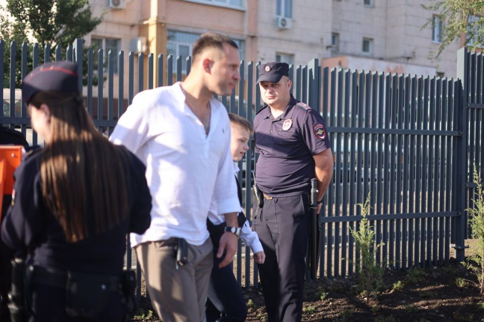 Сотрудники республиканского МВД обеспечили безопасность граждан во время проведения Дня знаний Сотрудники республиканского МВД обеспечили безопасность граждан во время проведения Дня знаний