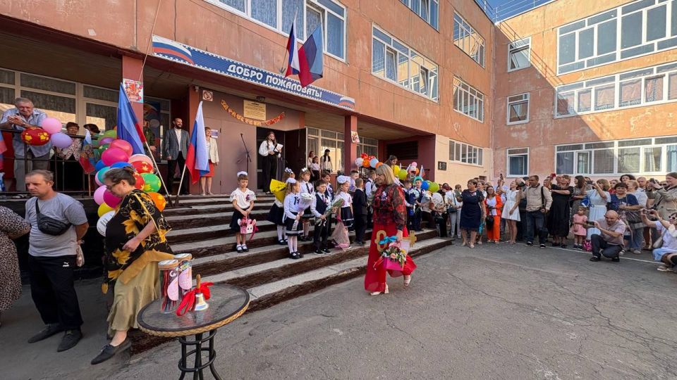 Сегодня принял участие в торжественном мероприятии посвященном дню знаний в УВК#5 «Перспектива» «имени Героя СВО Максима Викторовича Снитко» Сегодня принял участие в торжественном мероприятии посвященном дню знаний в УВК#5 «Перспектива» «имени Героя СВО Максима Викторовича Снитко»