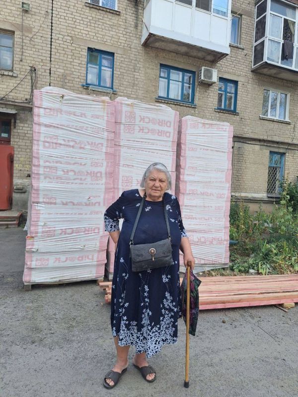 ПРИЕМ ГРАЖДАН В РОВЕНЬКАХ. Депутат Совета Ровеньковского городского округа от фракции ЛДПР Елена Польжок провела выездной приём граждан ПРИЕМ ГРАЖДАН В РОВЕНЬКАХ. Депутат Совета Ровеньковского городского округа от фракции ЛДПР Елена Польжок провела выездной приём граждан