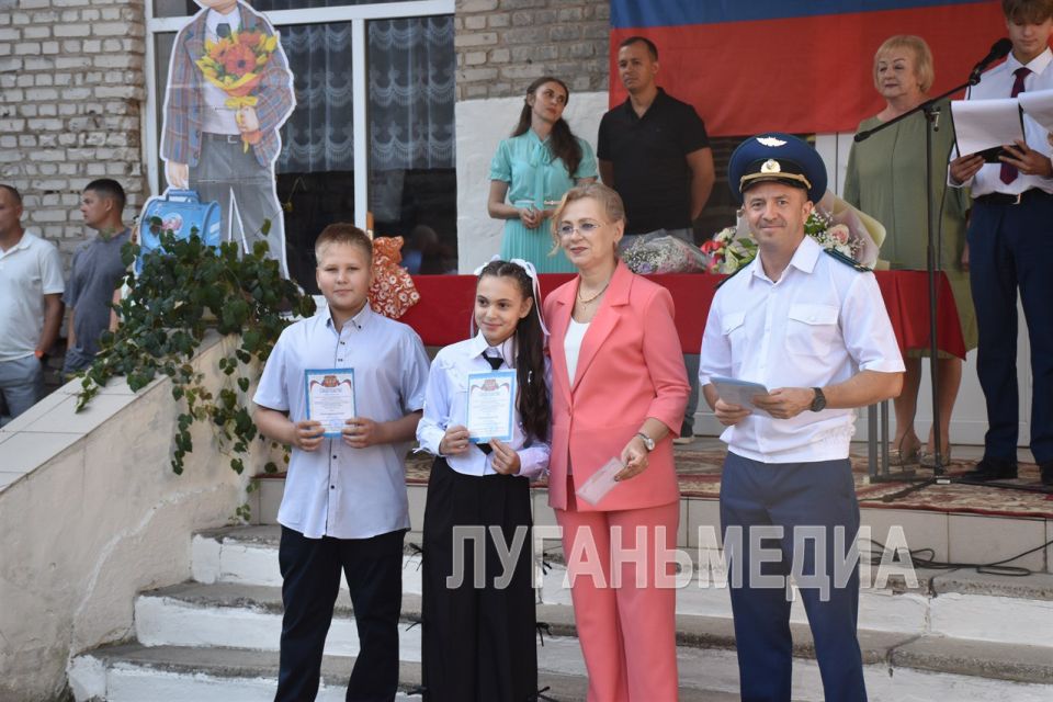 Праздник Первого звонка состоялся в Кировской многопрофильной гимназии Праздник Первого звонка состоялся в Кировской многопрофильной гимназии