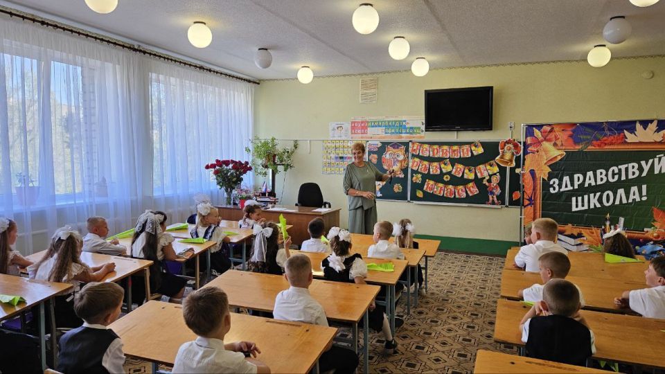 Светлана Гребенькова: Прозвенели первые школьные звонки Светлана Гребенькова: Прозвенели первые школьные звонки