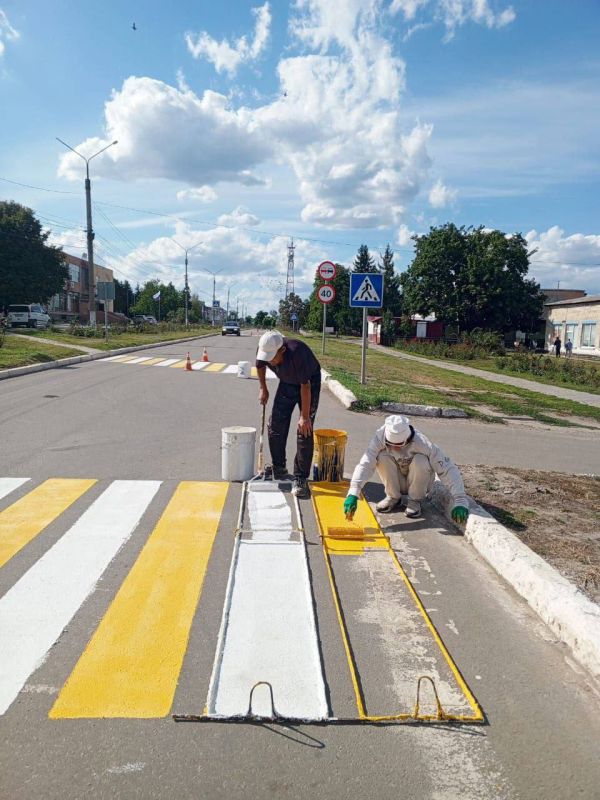 На прошедшей неделе работниками МУП «ЦКУ Троицкого района» проводились работы по обеспечению бесперебойной работы объектов, находящихся на балансе организации и благоустройству территории муниципального округа На прошедшей неделе работниками МУП «ЦКУ Троицкого района» проводились работы по обеспечению бесперебойной работы объектов, находящихся на балансе организации и благоустройству территории муниципального округа