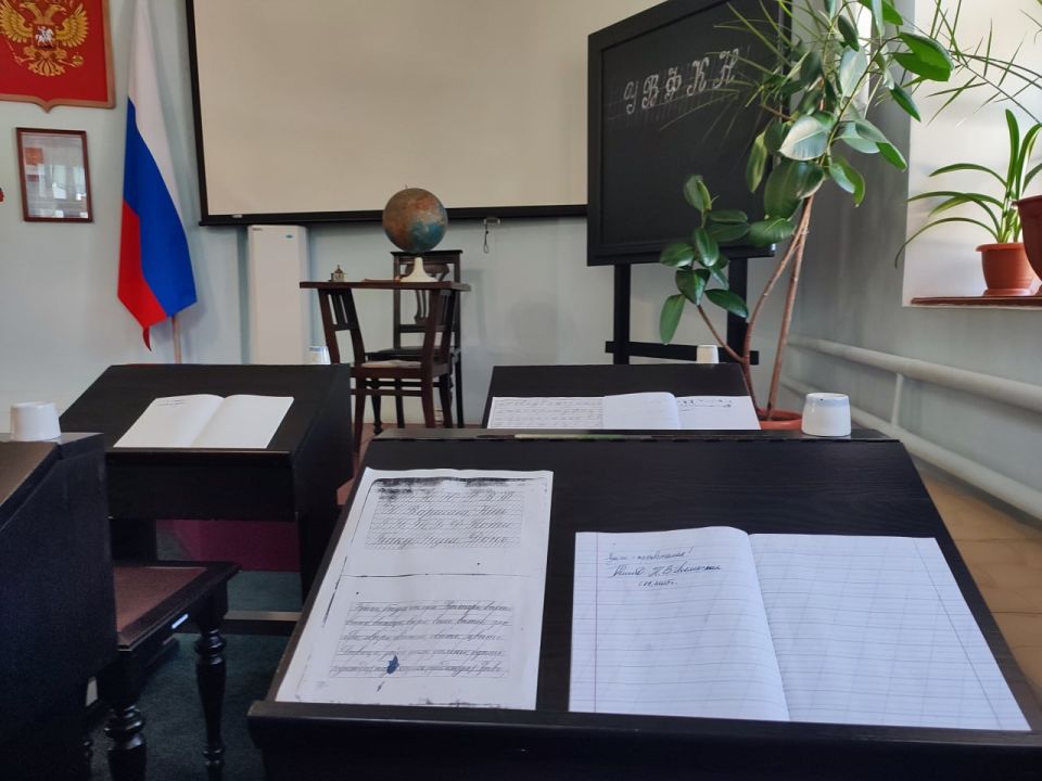 В Мемориальном музее Б. Д. Гринченко состоялось значимое событие - день открытых дверей «Музей приглашает в гости» В Мемориальном музее Б. Д. Гринченко состоялось значимое событие - день открытых дверей «Музей приглашает в гости»