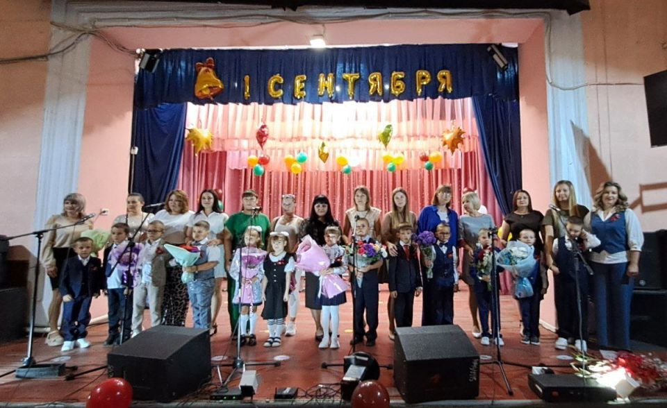 В пгт Белолуцк дан старт новому учебному году! Торжественные линейки прошли в "Белолуцкой ОШ" и "Белолуцкой гимназии"! В пгт Белолуцк дан старт новому учебному году! Торжественные линейки прошли в "Белолуцкой ОШ" и "Белолуцкой гимназии"!