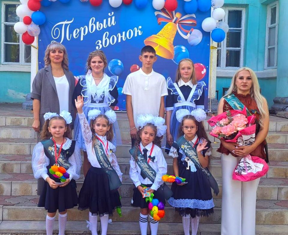 Здравствуй, школа! На Краснодонщине отметили День знаний Здравствуй, школа! На Краснодонщине отметили День знаний