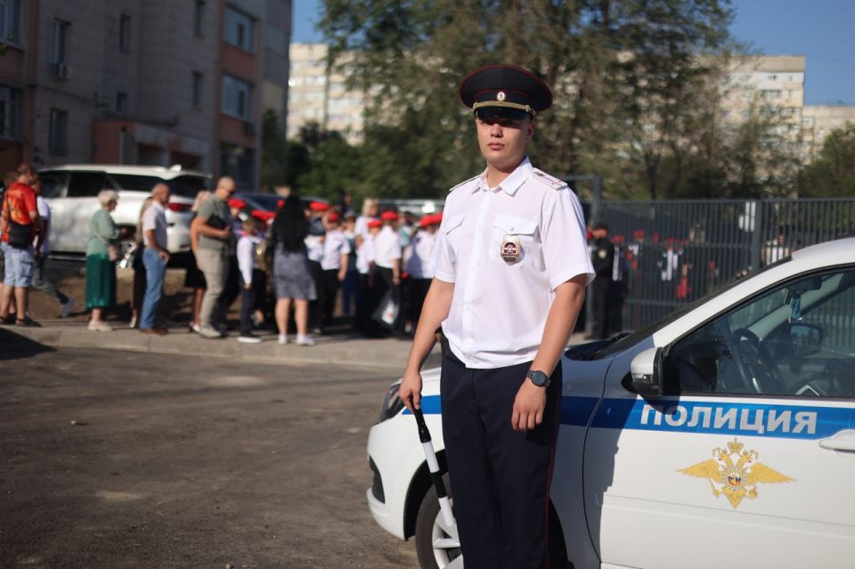 Сотрудники республиканского МВД обеспечили безопасность граждан во время проведения Дня знаний Сотрудники республиканского МВД обеспечили безопасность граждан во время проведения Дня знаний