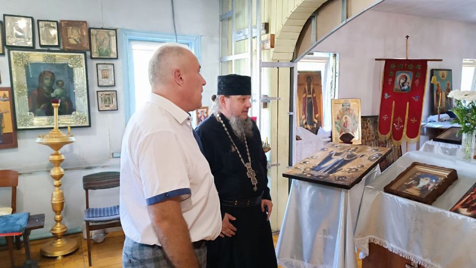 В замечательный праздник детей и взрослых, День знаний, посетил школы прифронтового Кременского района в сёлах Кудряшовка, Боровеньки, Епифановка и Новая Астрахань В замечательный праздник детей и взрослых, День знаний, посетил школы прифронтового Кременского района в сёлах Кудряшовка, Боровеньки, Епифановка и Новая Астрахань