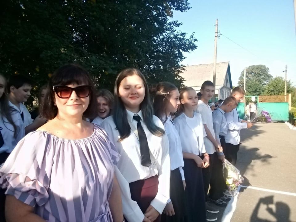 Зимогорьевский дом культуры присоединился к поздравлениям школьников с Днем Знаний Зимогорьевский дом культуры присоединился к поздравлениям школьников с Днем Знаний