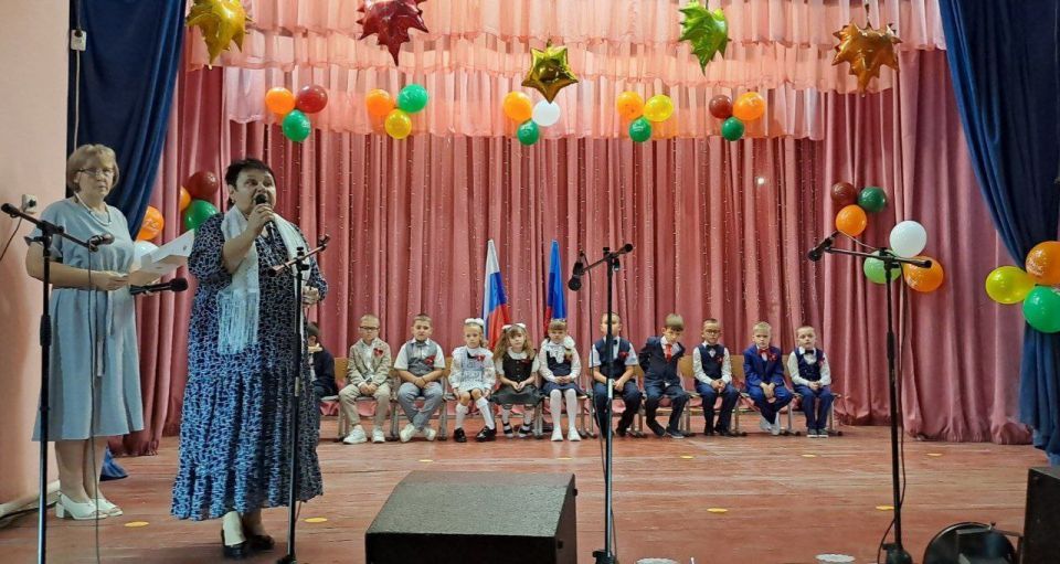 В пгт Белолуцк дан старт новому учебному году! Торжественные линейки прошли в "Белолуцкой ОШ" и "Белолуцкой гимназии"! В пгт Белолуцк дан старт новому учебному году! Торжественные линейки прошли в "Белолуцкой ОШ" и "Белолуцкой гимназии"!
