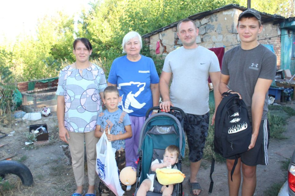 На Славяносербщине подвели итоги акции «Собери ребенка в школу» На Славяносербщине подвели итоги акции «Собери ребенка в школу»