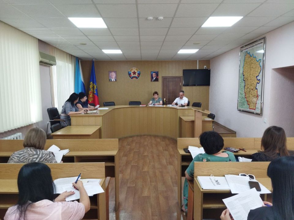 В Ровеньках обсудили создание ТОС: дорожная карта и методические рекомендации в действии В Ровеньках обсудили создание ТОС: дорожная карта и методические рекомендации в действии