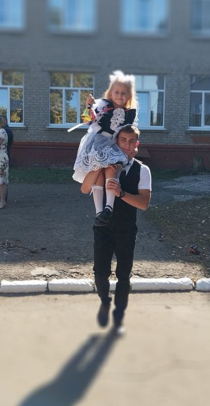 Сегодня приняла участие в торжественном мероприятии, посвященном Дню знаний в ГБОУ ЛНР "ВУВК #2 "Берегиня" Сегодня приняла участие в торжественном мероприятии, посвященном Дню знаний в ГБОУ ЛНР "ВУВК #2 "Берегиня"