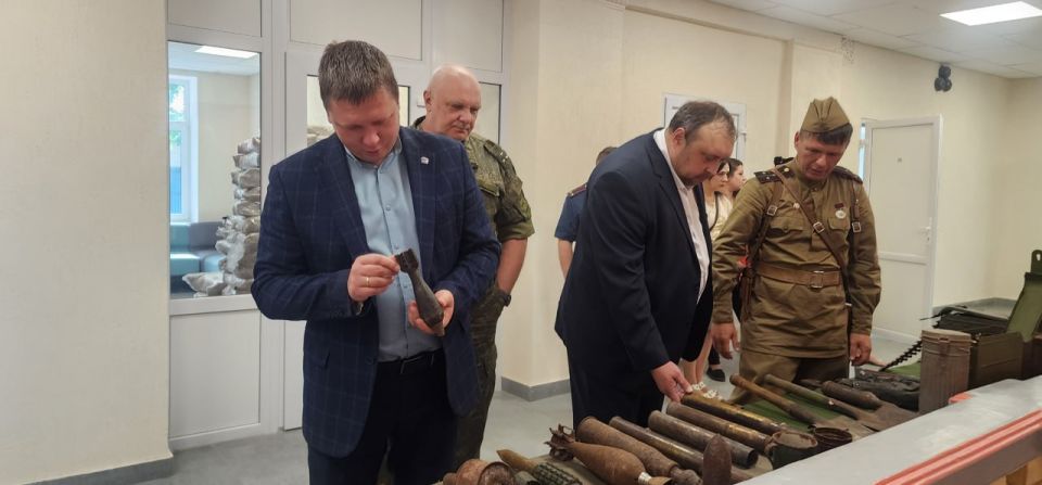 2 сентября жители Лисичанска отмечают особую дату — освобождение города от немецко-фашистских захватчиков 2 сентября жители Лисичанска отмечают особую дату — освобождение города от немецко-фашистских захватчиков