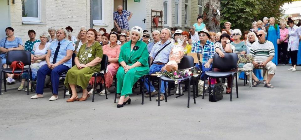 «Первый звонок» прозвенел для слушателей университета «третьего возраста» в комплексных центрах республики