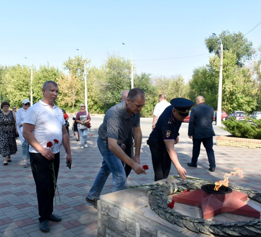 В Перевальске состоялся митинг ко Дню освобождения Перевальщины от немецко-фашистских захватчиков В Перевальске состоялся митинг ко Дню освобождения Перевальщины от немецко-фашистских захватчиков