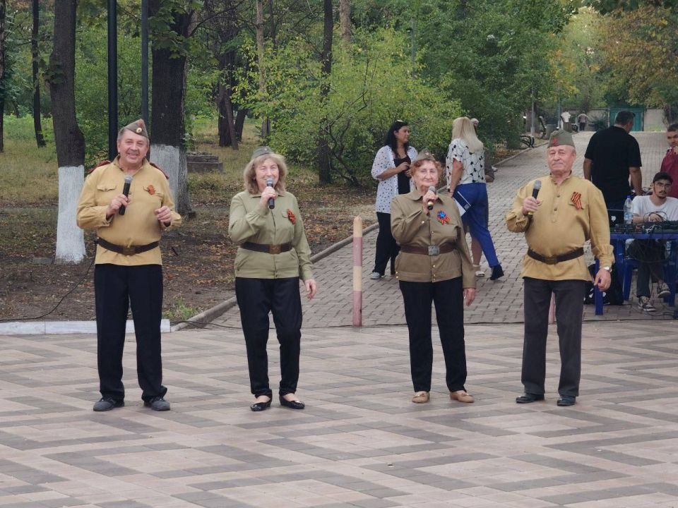 Сентябрь 43-го в памяти нашей Сентябрь 43-го в памяти нашей