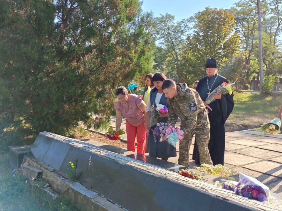 ПЕРВЫЙ ЗВОНОК В ХОРОШЕНСКОЙ ШКОЛЕ ПЕРВЫЙ ЗВОНОК В ХОРОШЕНСКОЙ ШКОЛЕ