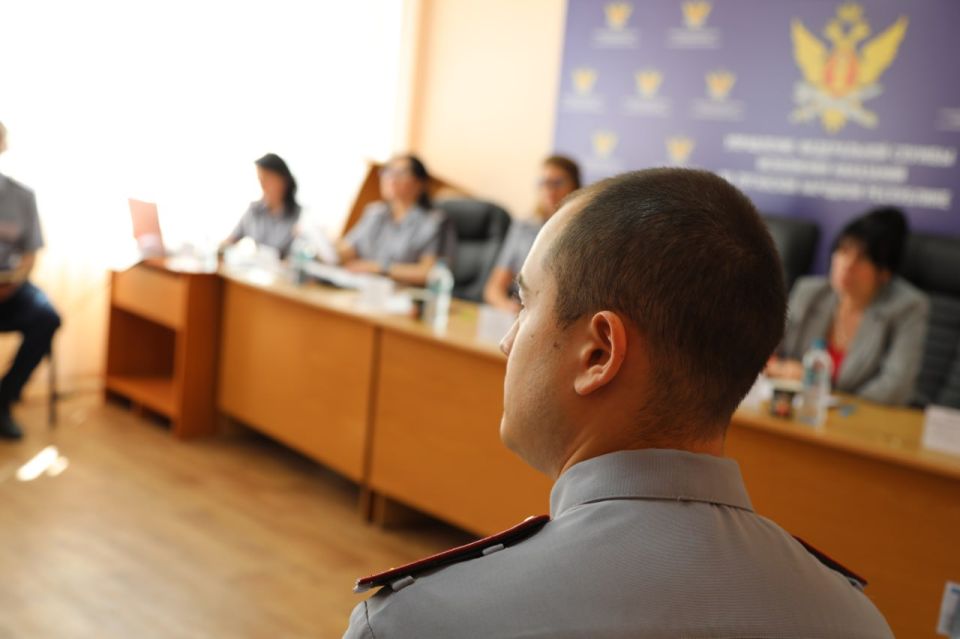 Сегодня мы поздравляем сотрудников психологической службы уголовно-исполнительной системы Российской Федерации Сегодня мы поздравляем сотрудников психологической службы уголовно-исполнительной системы Российской Федерации