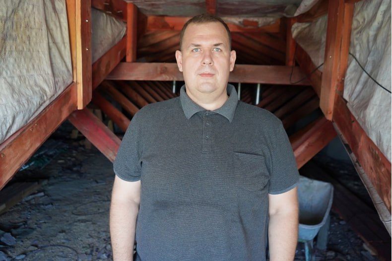 Комфорт и безопасность: Красноярский край завершает ремонт кровли в кв. Пролетариата Донбасса Комфорт и безопасность: Красноярский край завершает ремонт кровли в кв. Пролетариата Донбасса