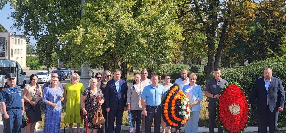 2 сентября жители Лисичанска отмечают особую дату — освобождение города от немецко-фашистских захватчиков 2 сентября жители Лисичанска отмечают особую дату — освобождение города от немецко-фашистских захватчиков