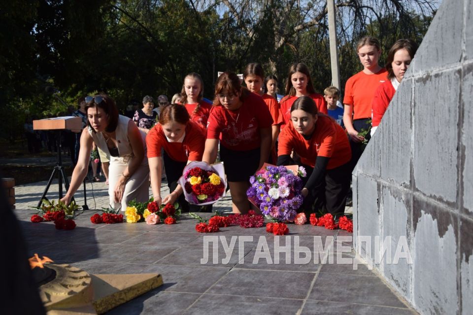 На Славяносербщине отметили 82-ю годовщину освобождения от немецко-фашистских захватчиков На Славяносербщине отметили 82-ю годовщину освобождения от немецко-фашистских захватчиков
