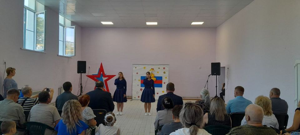 2 сентября в МБУДО «Лисичанской городской детской школе искусств №1» состоялся праздничный концерт посвященный 82 годовщине освобождения Лисичанска от немецко-фашистских захватчиков и 315 годовщине с дня основания города... 2 сентября в МБУДО «Лисичанской городской детской школе искусств №1» состоялся праздничный концерт посвященный 82 годовщине освобождения Лисичанска от немецко-фашистских захватчиков и 315 годовщине с дня основания города...