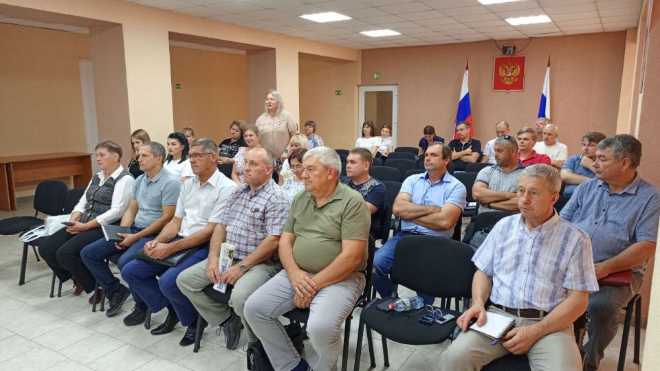Виталий Коваленко: Сегодня провел аппаратное совещание с руководителями структурных подразделений, начальниками предприятий и учреждений Беловодского муниципального округа Виталий Коваленко: Сегодня провел аппаратное совещание с руководителями структурных подразделений, начальниками предприятий и учреждений Беловодского муниципального округа