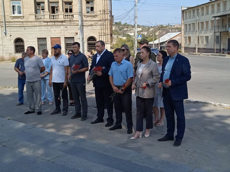Председатель ТИК Лисичанска приняла участие в праздновании 315-летия города и 82-й годовщины его освобождения Председатель ТИК Лисичанска приняла участие в праздновании 315-летия города и 82-й годовщины его освобождения