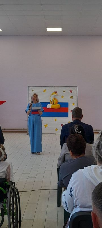2 сентября в МБУДО «Лисичанской городской детской школе искусств №1» состоялся праздничный концерт посвященный 82 годовщине освобождения Лисичанска от немецко-фашистских захватчиков и 315 годовщине с дня основания города... 2 сентября в МБУДО «Лисичанской городской детской школе искусств №1» состоялся праздничный концерт посвященный 82 годовщине освобождения Лисичанска от немецко-фашистских захватчиков и 315 годовщине с дня основания города...