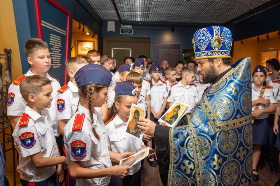 Станично-Луганском музее состоялось мероприятие ко Дню российского казачества Станично-Луганском музее состоялось мероприятие ко Дню российского казачества