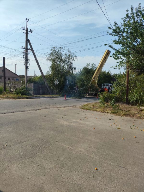 Глава Старобельского муниципального округа Владимир Чернев лично контролирует работу по благоустройству территории округа Глава Старобельского муниципального округа Владимир Чернев лично контролирует работу по благоустройству территории округа