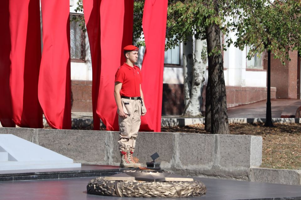 В Стаханове почтили память освободителей города от фашистских захватчиков В Стаханове почтили память освободителей города от фашистских захватчиков