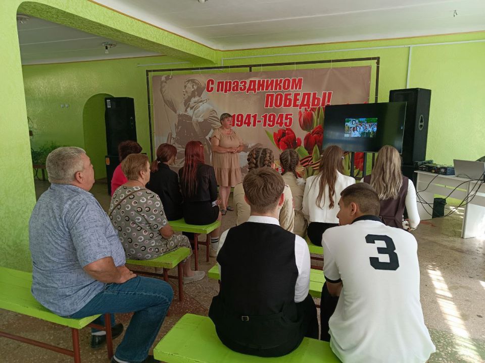 Сотрудники Дома культуры им. Ленина пгт Новодарьевка провели Урок реквием, посвящённый дню солидарности и борьбы с Сотрудники Дома культуры им. Ленина пгт Новодарьевка провели Урок реквием, посвящённый дню солидарности и борьбы с