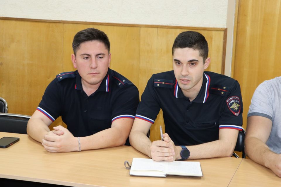 В Стаханове обсудили социокультурную адаптацию мигрантов В Стаханове обсудили социокультурную адаптацию мигрантов