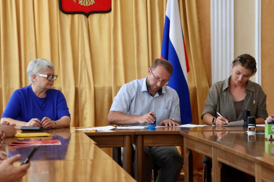 В Луганскую Народную Республику прибыли шесть победителей программы «Земский работник культуры» из разных уголков России В Луганскую Народную Республику прибыли шесть победителей программы «Земский работник культуры» из разных уголков России