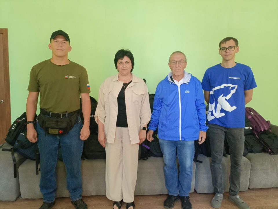 «Единая Россия» помогла подготовиться к школе детям ЛНР «Единая Россия» помогла подготовиться к школе детям ЛНР