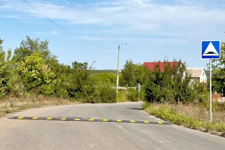 Заботятся и о качестве, и о безопасности: В Первомайске идёт масштабный ремонт дорог Заботятся и о качестве, и о безопасности: В Первомайске идёт масштабный ремонт дорог