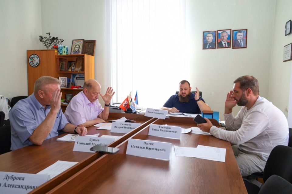 В Социальном комитете рекомендовали Народному Совету рассмотреть проекты законов о добровольческой деятельности и погребении В Социальном комитете рекомендовали Народному Совету рассмотреть проекты законов о добровольческой деятельности и погребении
