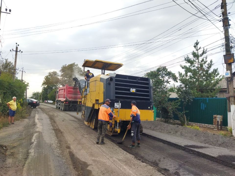 Андрей Рубанцов: Масштабный ремонт дорог начался в Ровеньках! Андрей Рубанцов: Масштабный ремонт дорог начался в Ровеньках!
