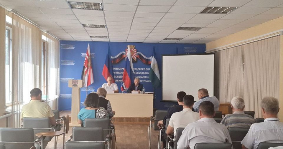 04 сентября в Совете городского округа город Красный Луч состоялся депутатский час 04 сентября в Совете городского округа город Красный Луч состоялся депутатский час